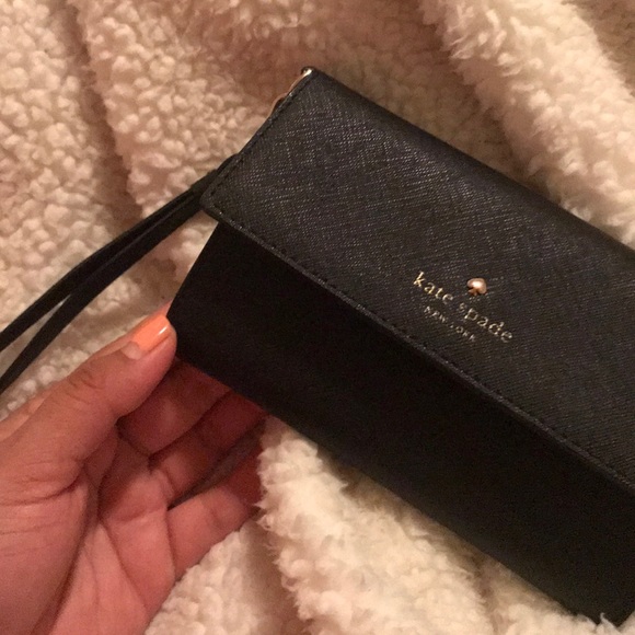 Kate Spade Wristlet - Picture 1 of 4
